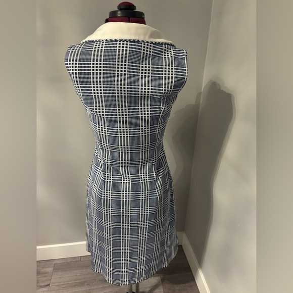 Vintage Sleeveless Navy Plaid Dress with Cream Collar. Fits size S - Picture 2 of 4